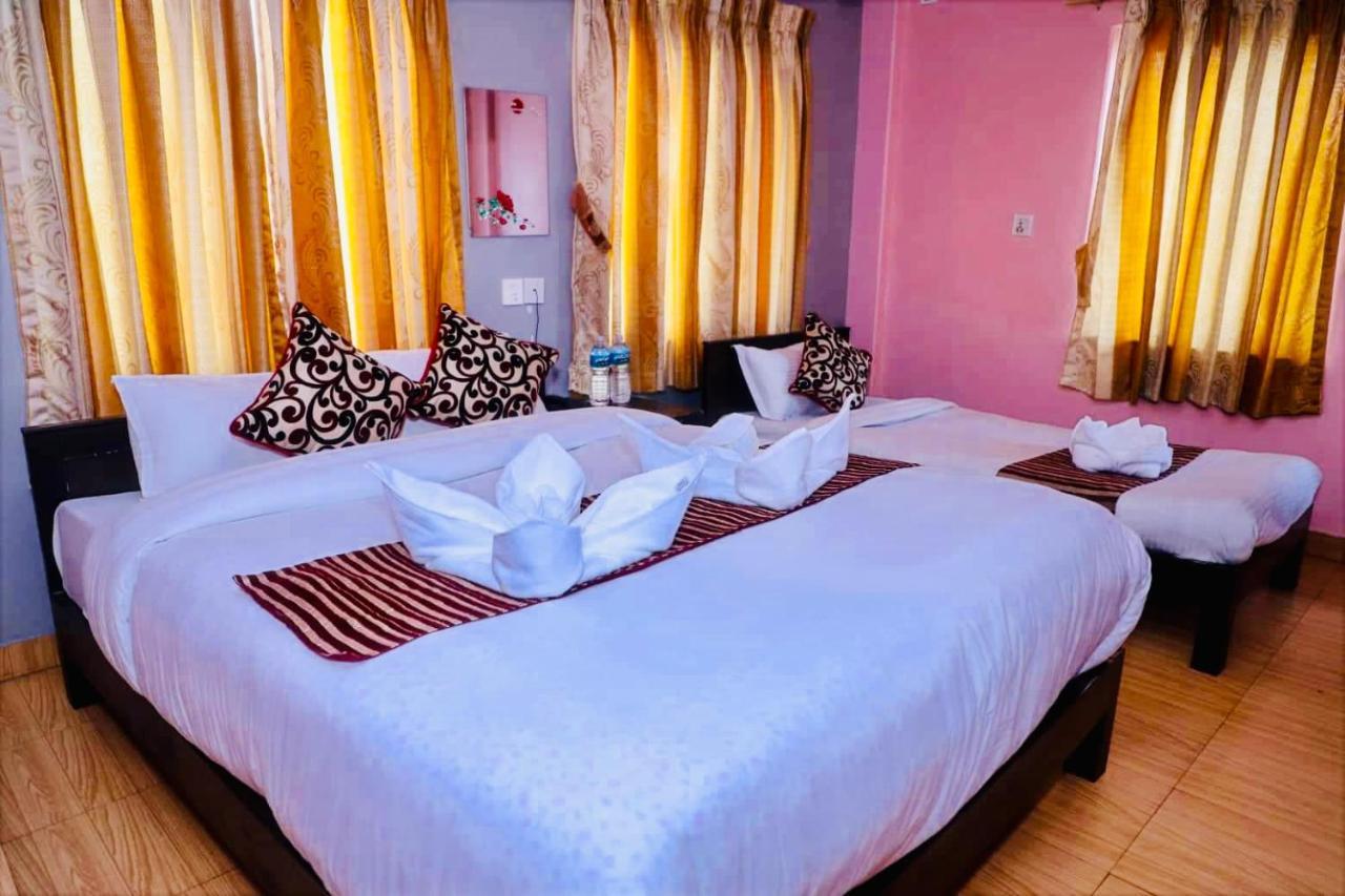 Hotel Donosti פוקהרה מראה חיצוני תמונה