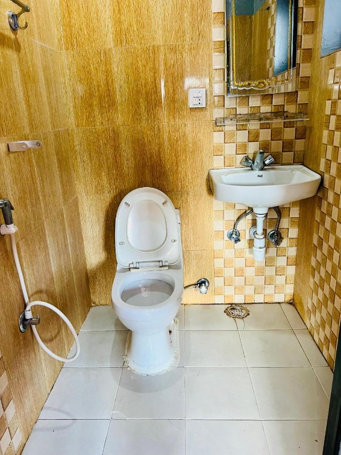Hotel Donosti פוקהרה מראה חיצוני תמונה