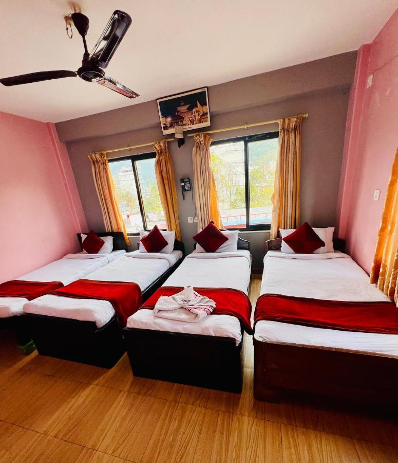 Hotel Donosti פוקהרה מראה חיצוני תמונה